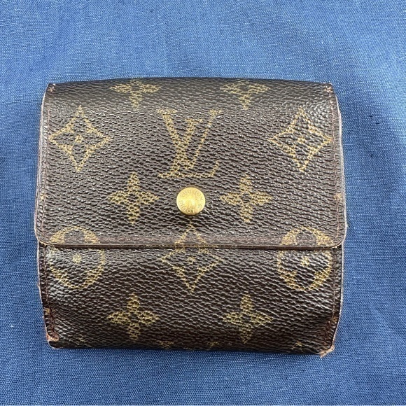 AUTHENTIC Louis Vuitton wallet. Monogram canvas. - Picture 1 of 13